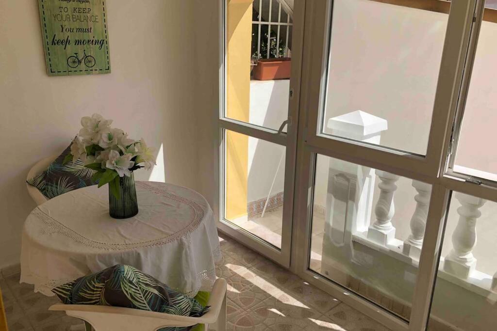 Apartamento Acogedor apartamento con piscina cerca a la playa Torrevieja Exterior foto